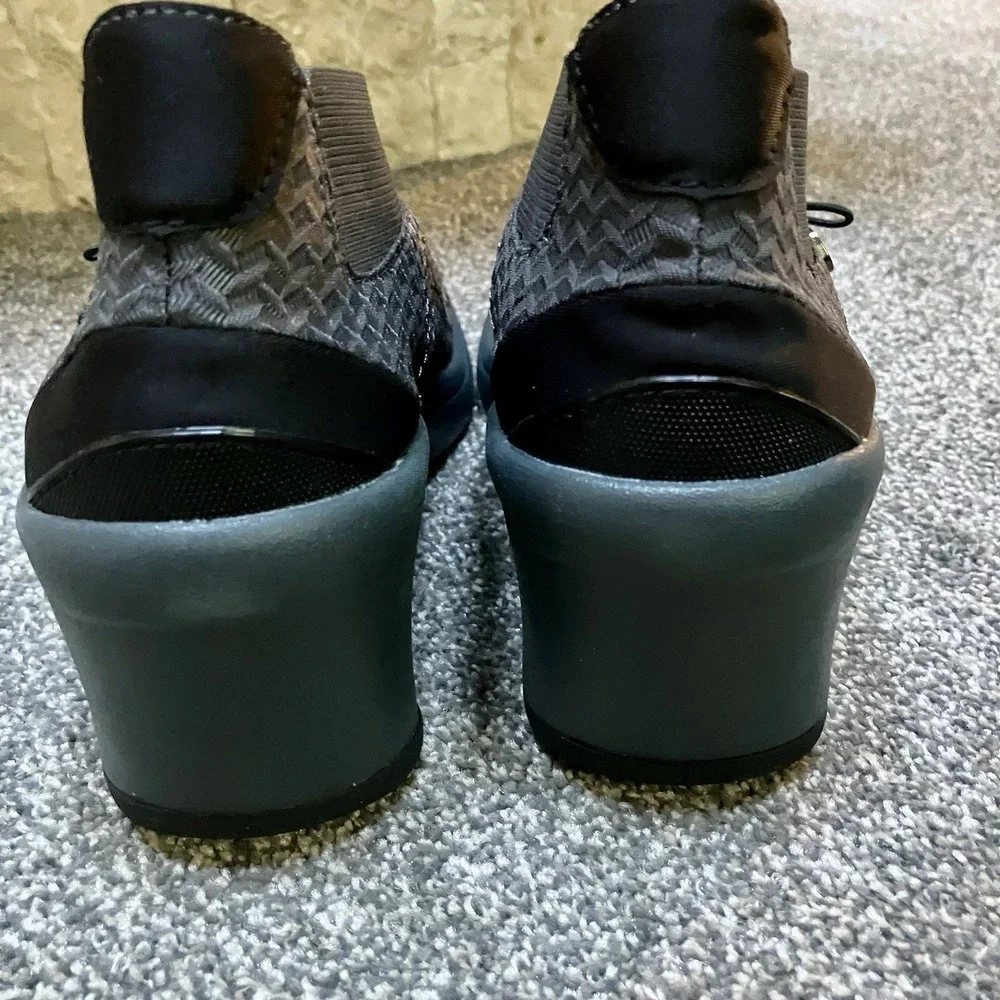 BZees Sz 10M 40 Woven Fabric Slip-On Wedge Shoes ENERGY Pewter Gray Women's